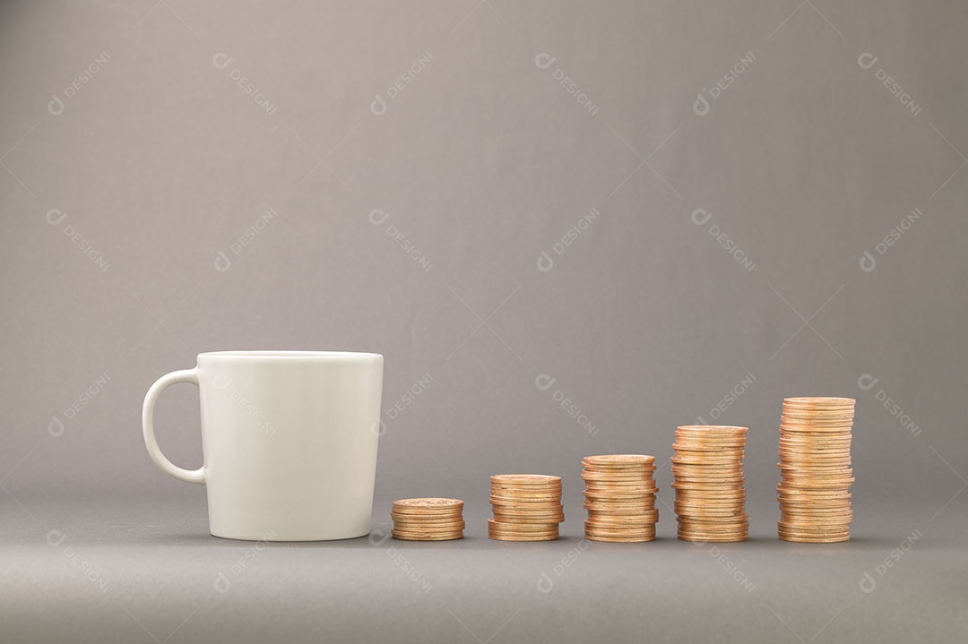 Conceito de moedas empilhadas Finanças para aumentar a renda, investir em ações