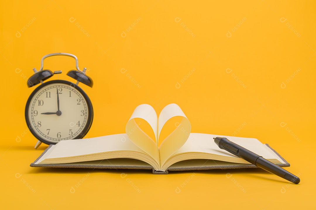 Leia livros para aumentar o conhecimento e as habilidades