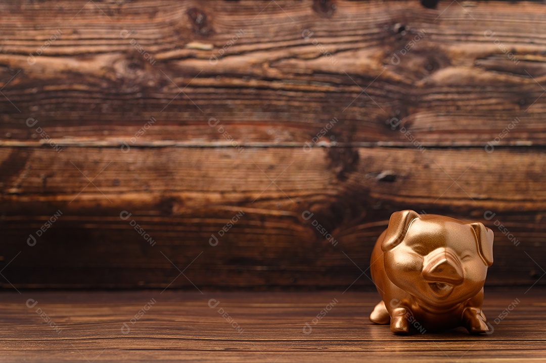 Cofrinho mostrando poupança, renda, investimentos, ações