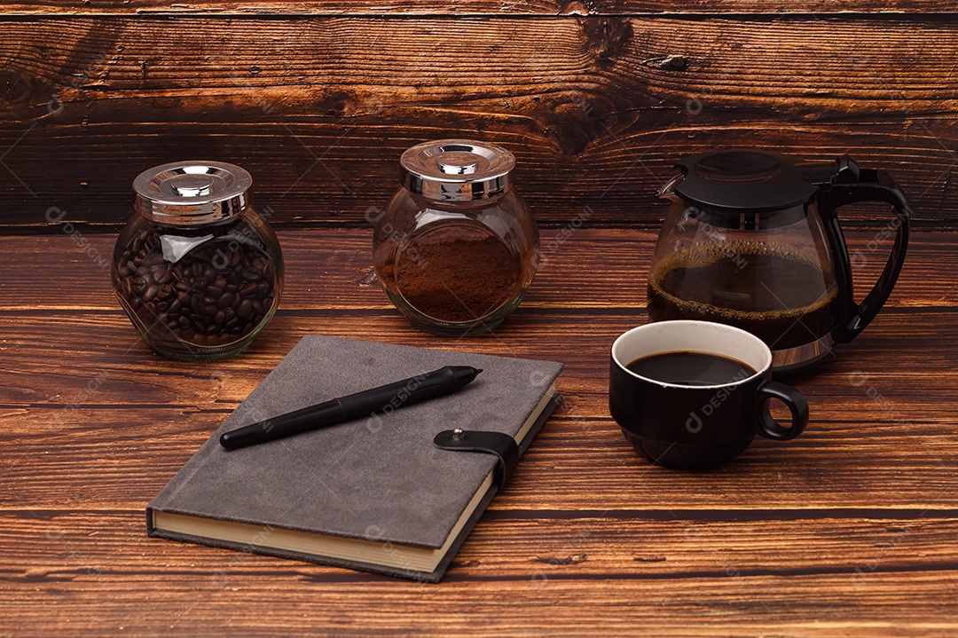 Beba café, dê energia para trabalhar, ler e escrever.