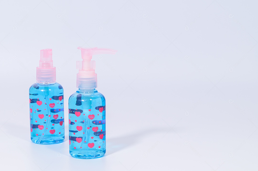 Gel de álcool para lavar as mãos Prevenir o coronavírus ou covid-19