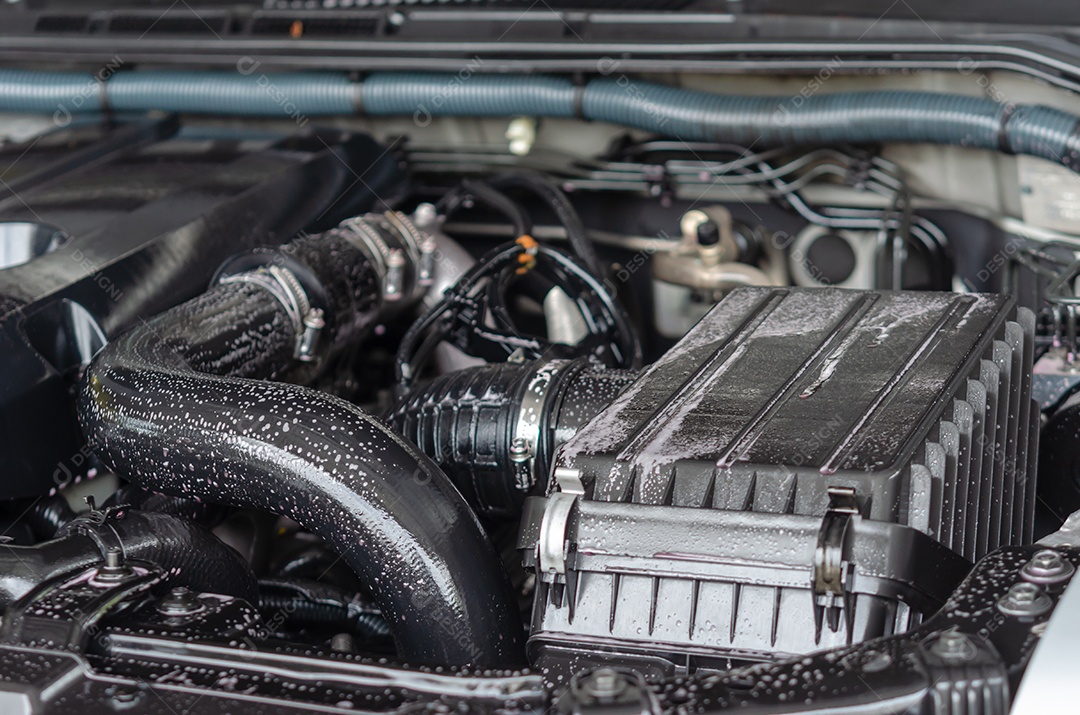 Motor de carro poderoso moderno.