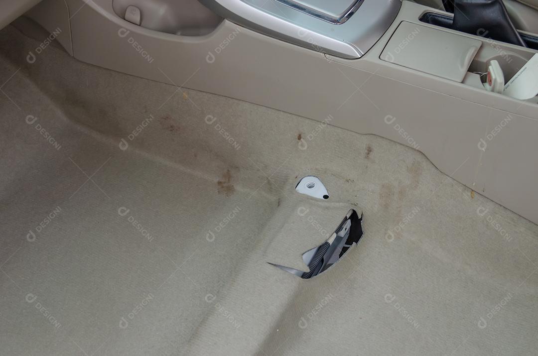 Manchas do tapete do carro