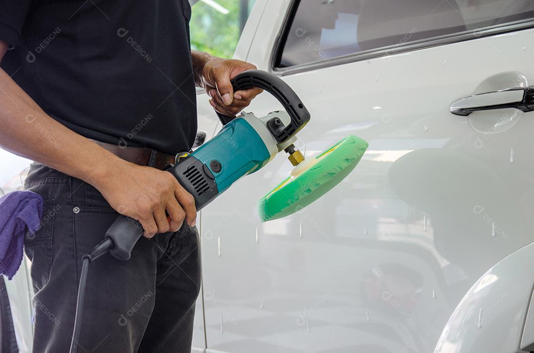 Carro de detalhamento automático