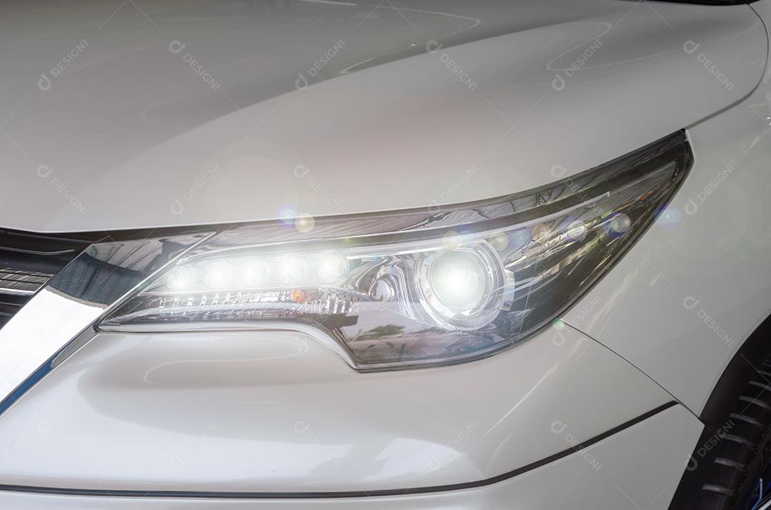 Carro de detalhamento automático