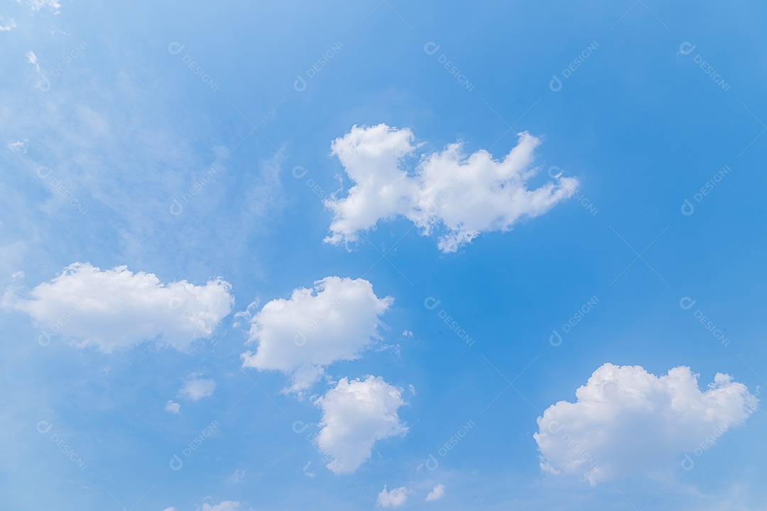 Nuvens e céu durante o dia