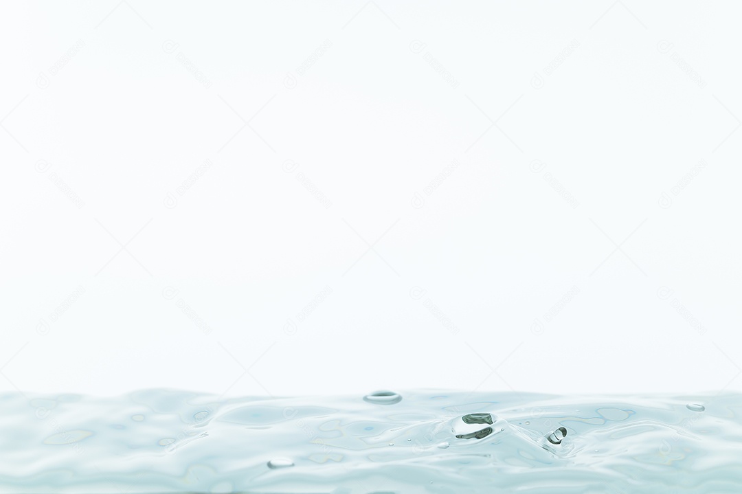 Ondas de água em um fundo branco