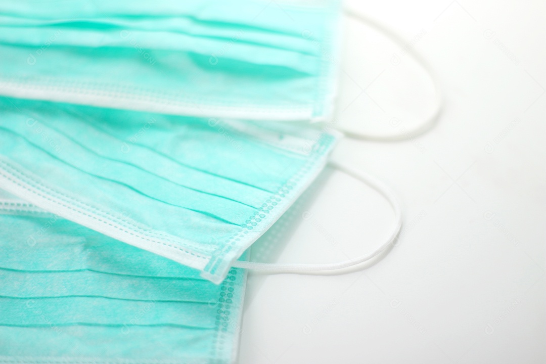 Máscaras faciais médicas para proteção contra vírus covid-19