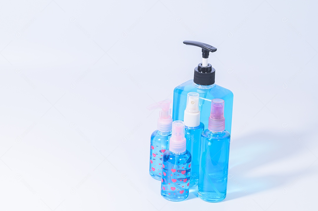 Gel de álcool para lavar as mãos Prevenir o coronavírus ou covid-19