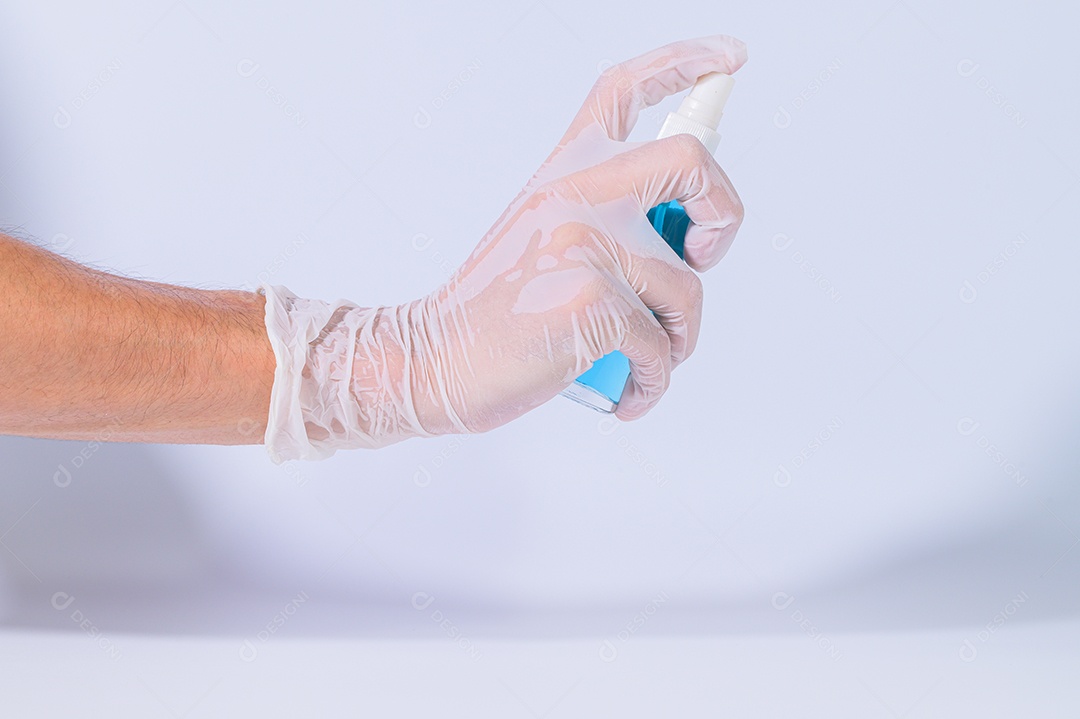 Álcool gel para lavar as mãos, proteger o coronavírus ou o covid 19