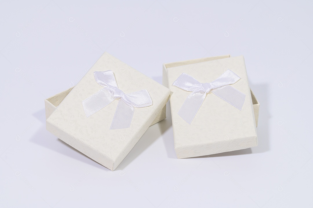 Coleção de caixa de presente no fundo branco