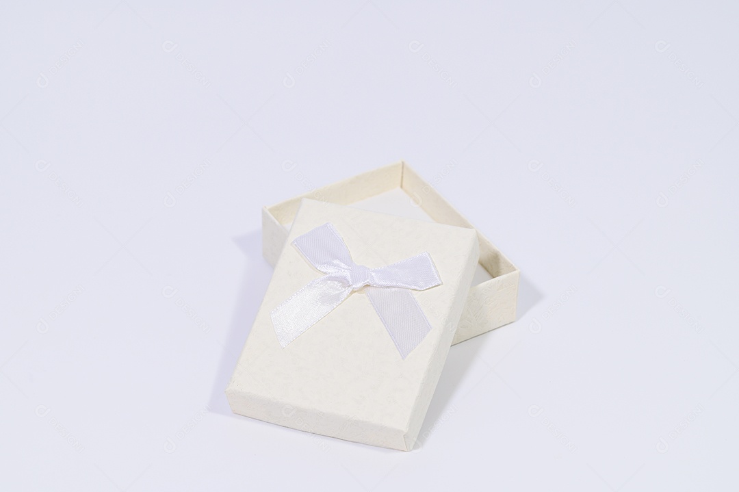 Coleção de caixa de presente no fundo branco