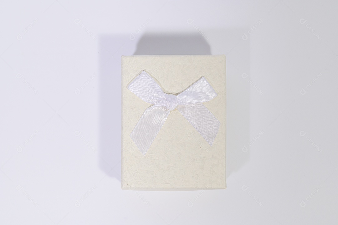 Coleção de caixa de presente no fundo branco