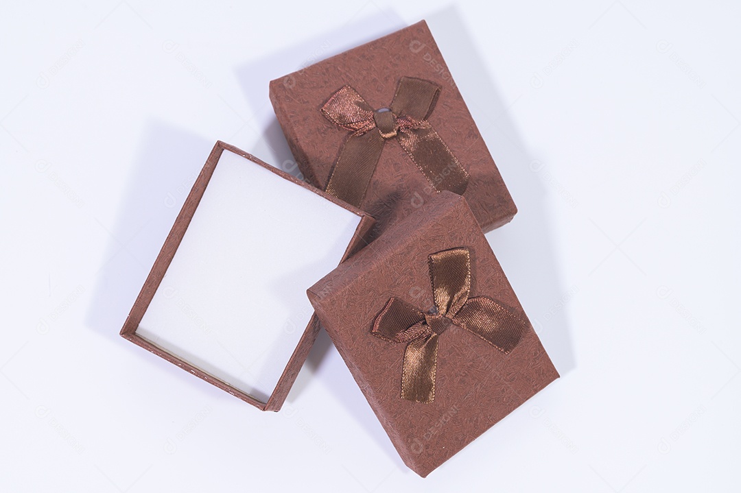 Coleção de caixa de presente no fundo branco