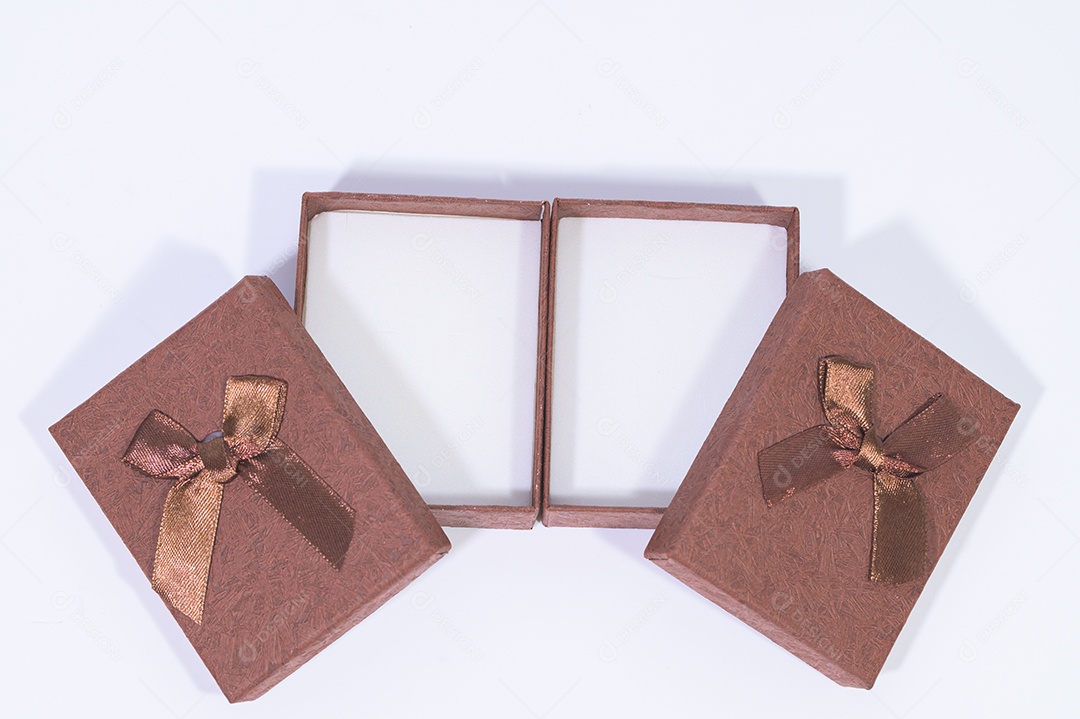 Coleção de caixa de presente no fundo branco