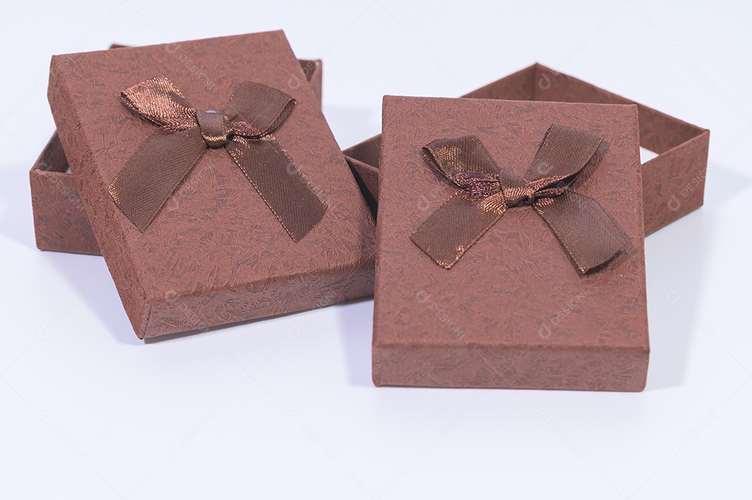 Coleção de caixa de presente no fundo branco