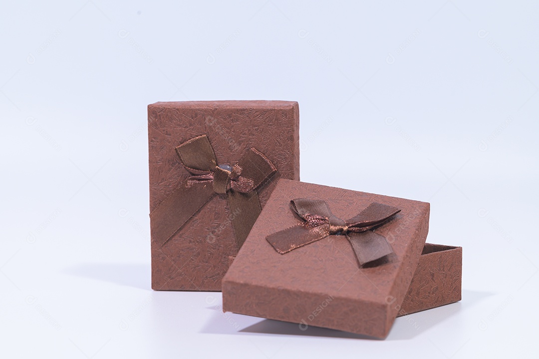 Coleção de caixa de presente no fundo branco