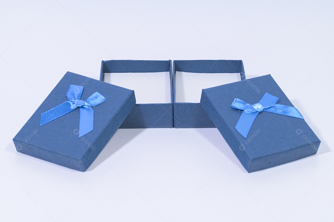 Coleção de caixa de presente no fundo branco