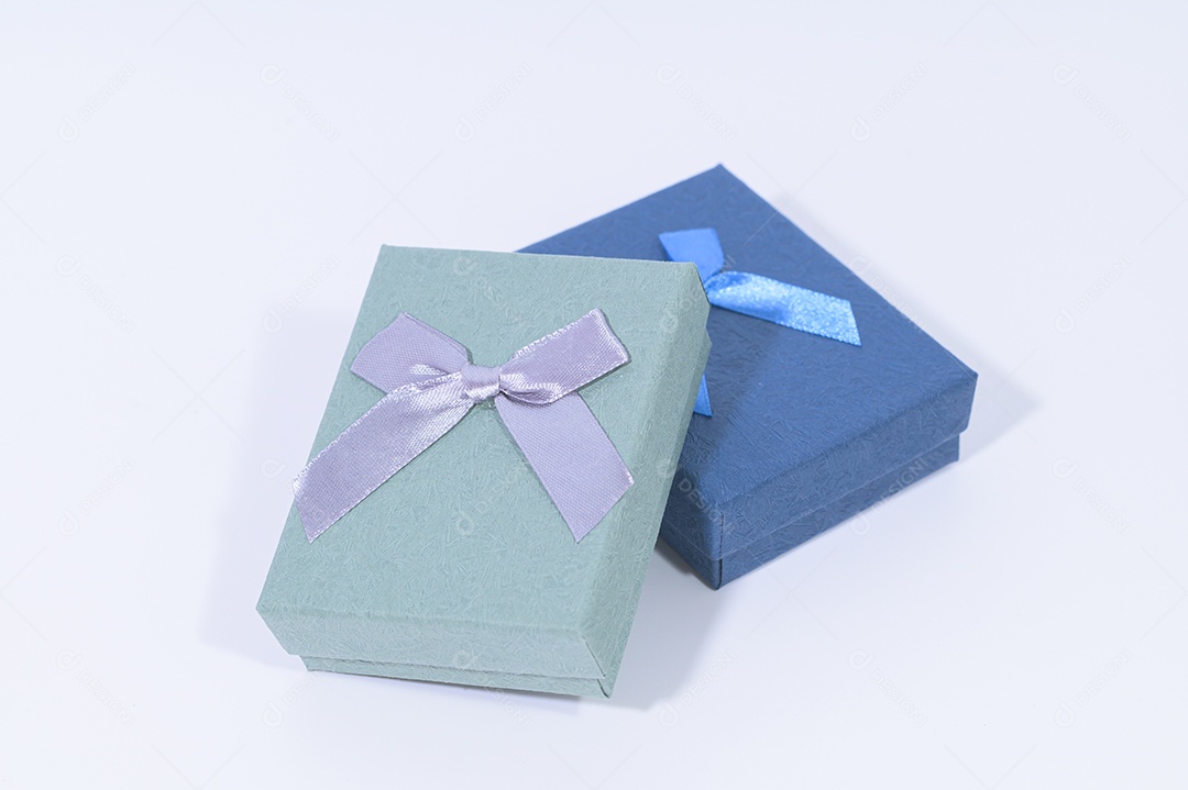 Coleção de caixa de presente no fundo branco