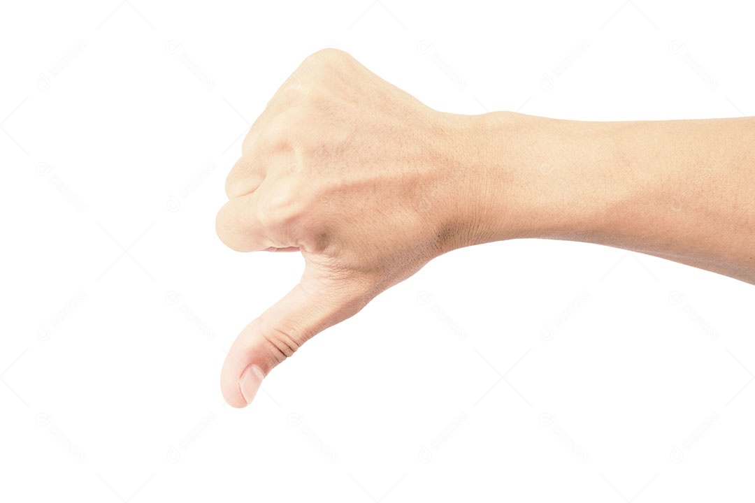 Mostre a mão do homem em gesto diferente isolado no fundo branco