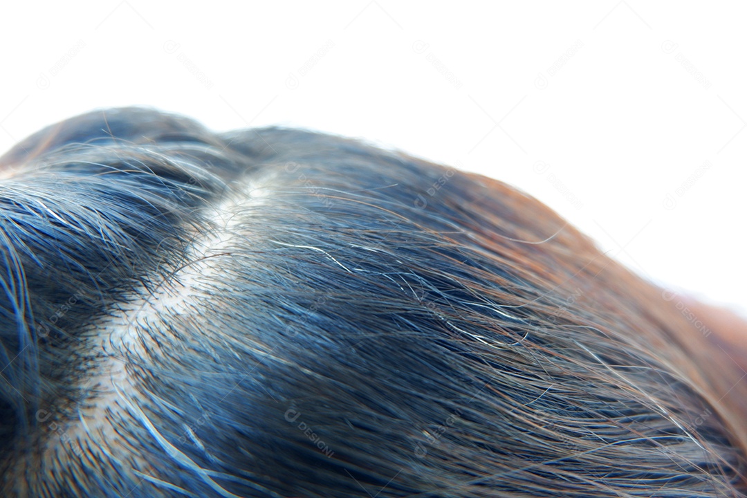 Cabelo branco na cabeça do homem asiático quando mais velho