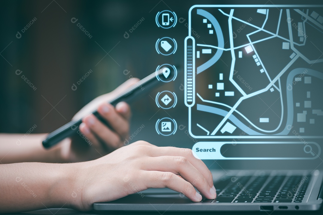 Garota usando tecnologia de mapa online para encontrar a localização