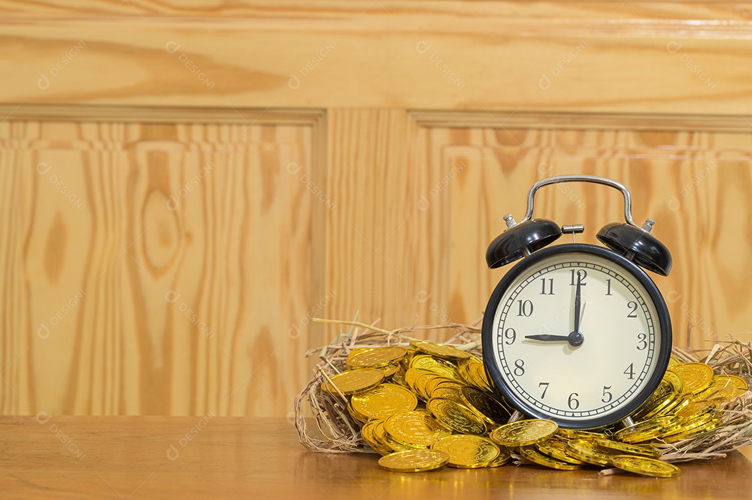 Economizando dinheiro conceito e economize dinheiro para apoiar tudo na vida