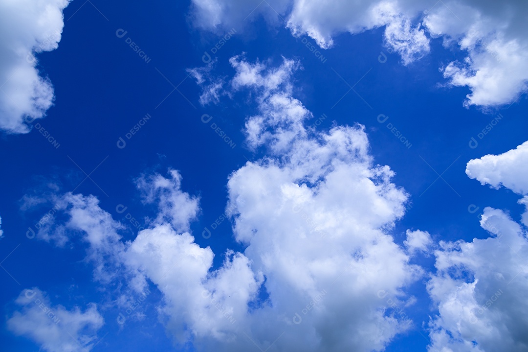 Céu diurno e fundo de nuvens