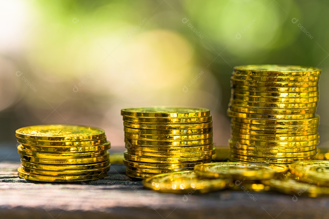 Economizando dinheiro conceito e economize dinheiro para apoiar tudo na vida