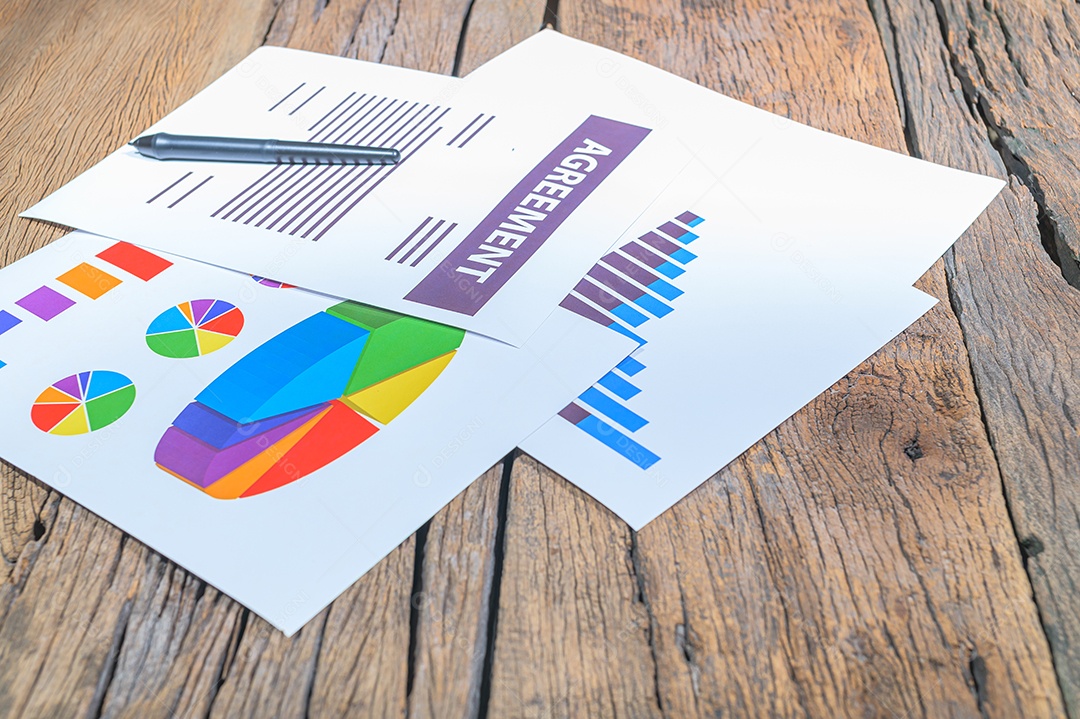 Papéis de crescimento de negócios estão sobre a mesa