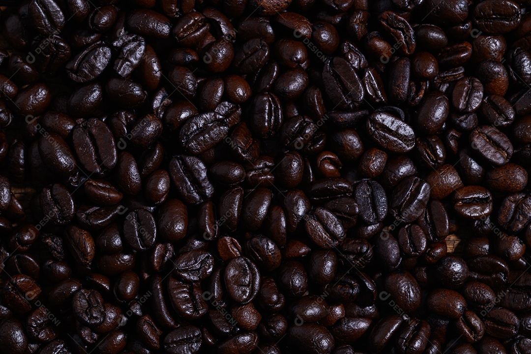 Fechar a vista superior dos grãos de café