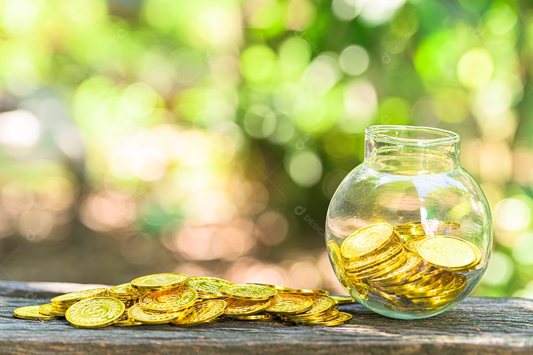 Economizando dinheiro conceito e economize dinheiro para apoiar tudo na vida