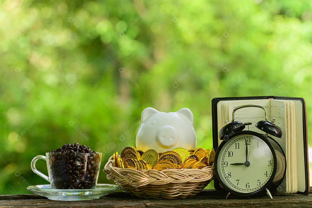 Conceito de economia de dinheiro Desfoque verde bokeh de fundo