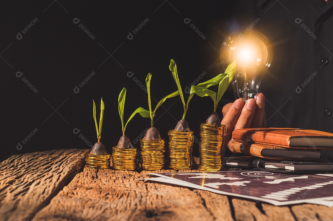 Empresário apresentam ideias para crescimento financeiro