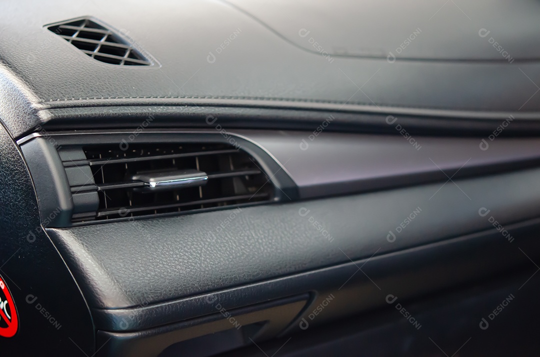 Ar condicionado no carro.