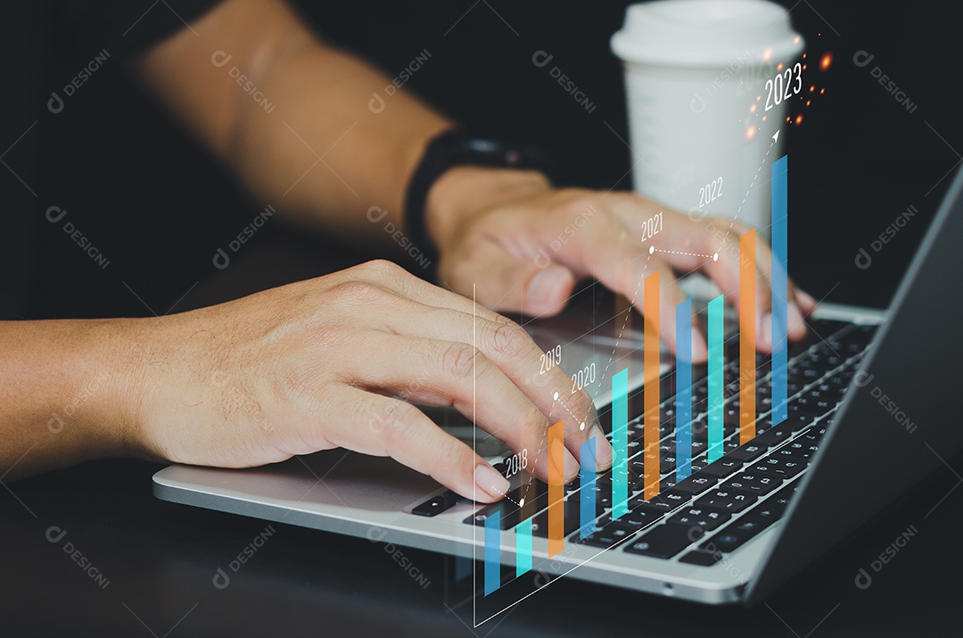 Análise de negócios, crescimento econômico, finanças com gráficos virtuais