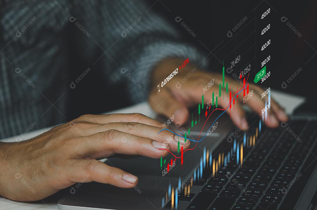 Castiçal de mercado de ações de análise de homem de negócios e barbatana econômica