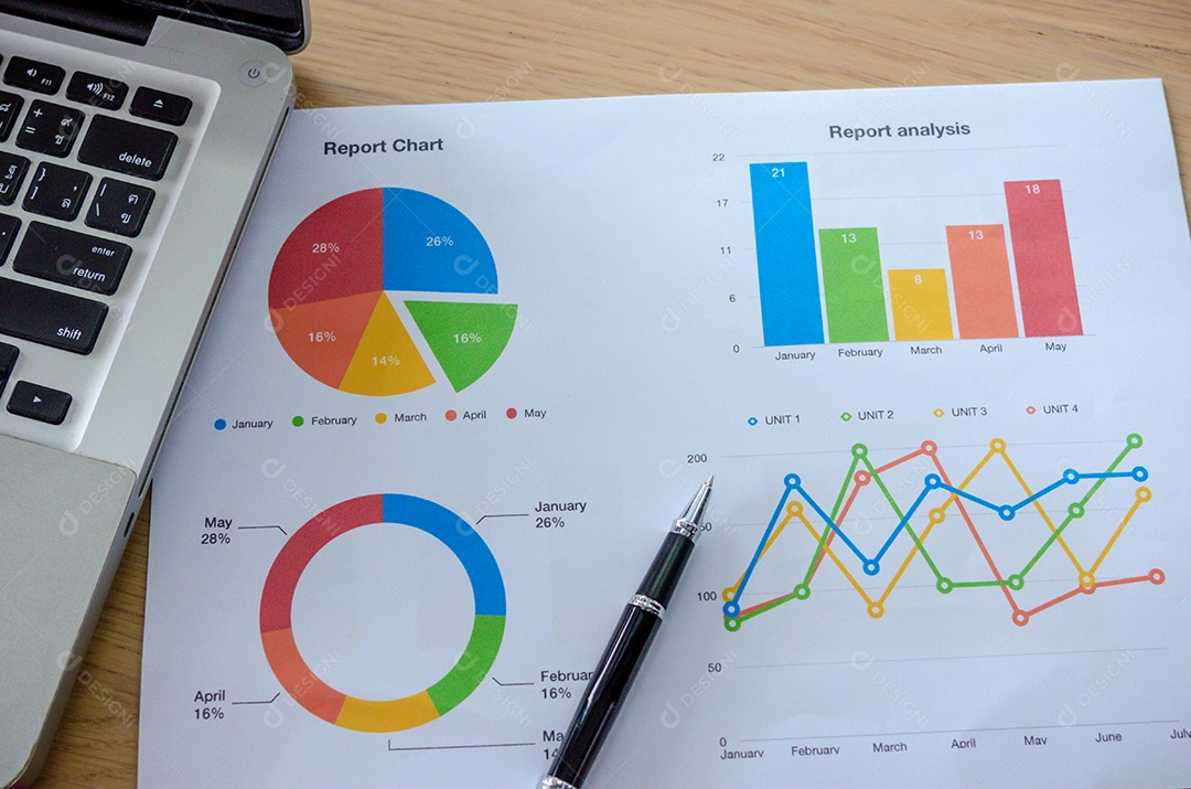 Finanças empresariais, contabilidade, estatística e conceito de pesquisa analítica na mesa.