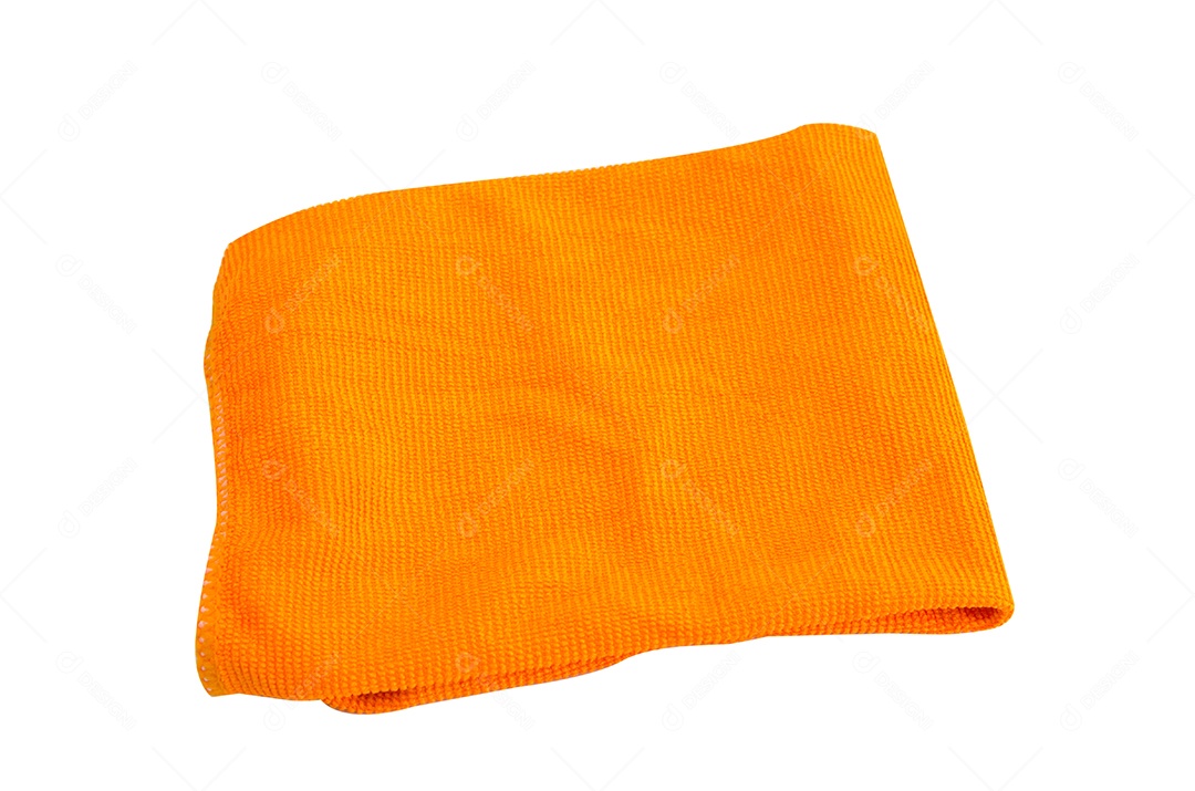 Pano de microfibra laranja no fundo branco.