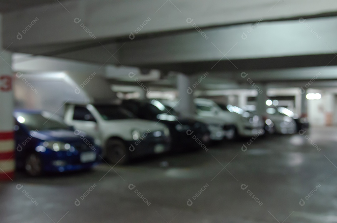 Fundo abstrato carro turva no estacionamento