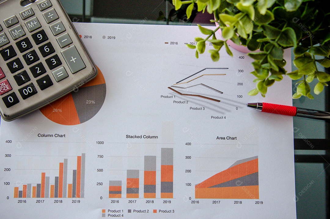 Documento de negócios Gráfico e gráfico financeiros.