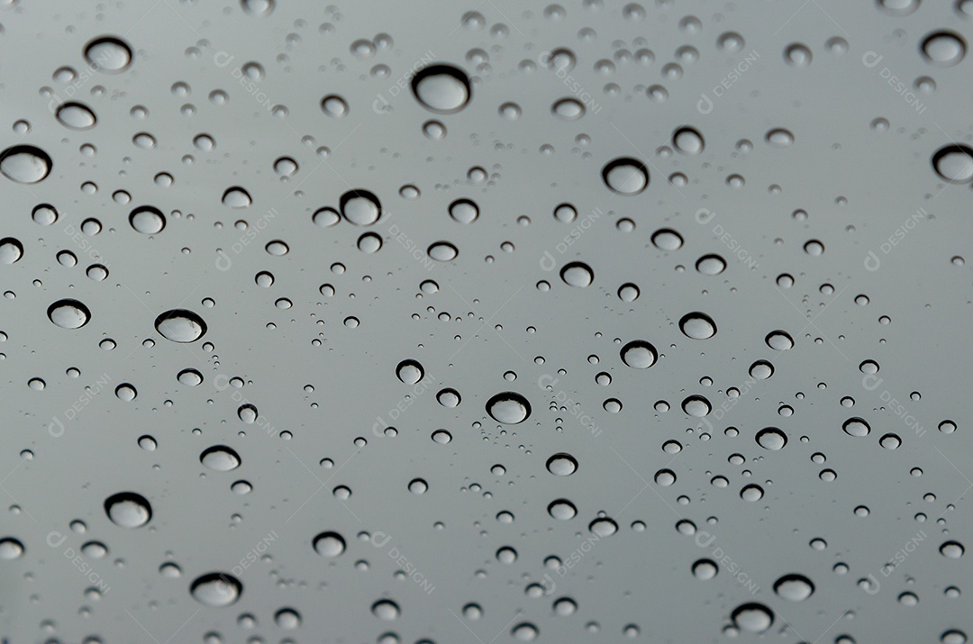 Gotas de água na janela