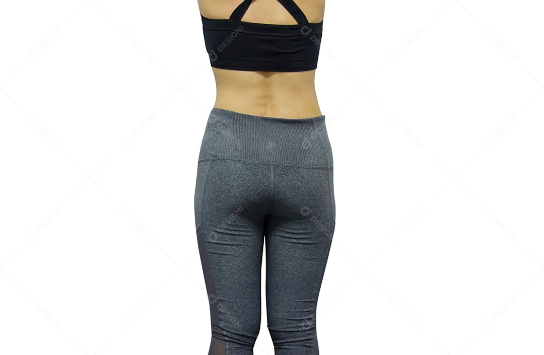 Mulheres vestindo roupas de ginástica, em pé, segurando a cintura em um fundo branco.