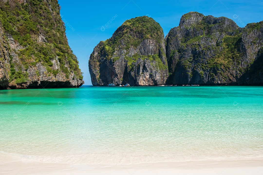 Belas paisagens da praia de Maya Bay na ilha de Phi Phi, Krabi, Tailândia. Marco, destino Sudeste Asiático Viagens, férias e conceito de férias