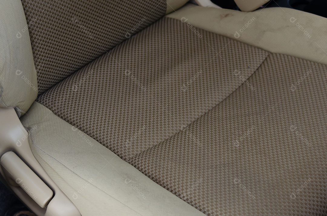 estofamento do carro sujo