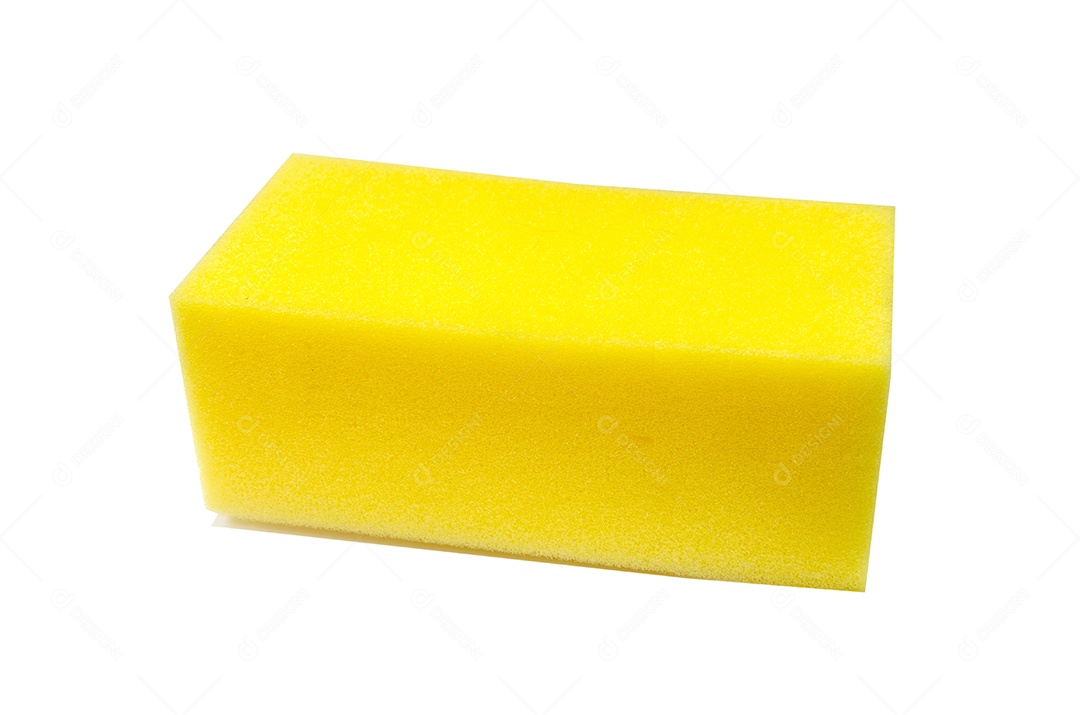 Esponja amarela no fundo branco