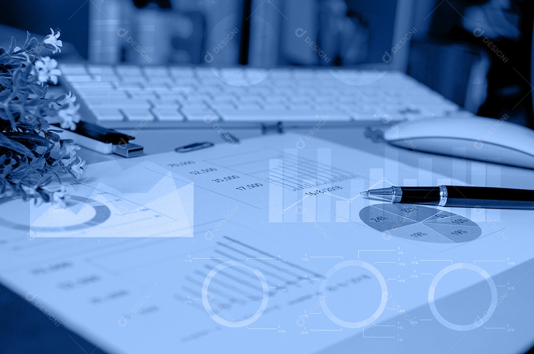 Finanças empresariais, contabilidade, estatísticas e pesquisa analítica na mesa. Exposição dupla do conceito de negócio