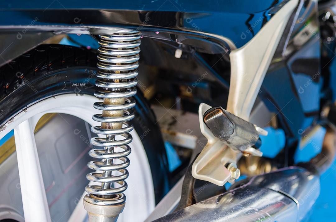 Close motorcycle damper