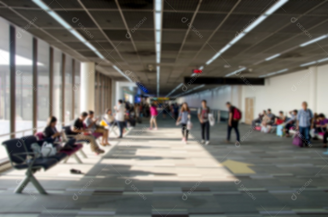 Abstrato desfocar pessoas no aeroporto.