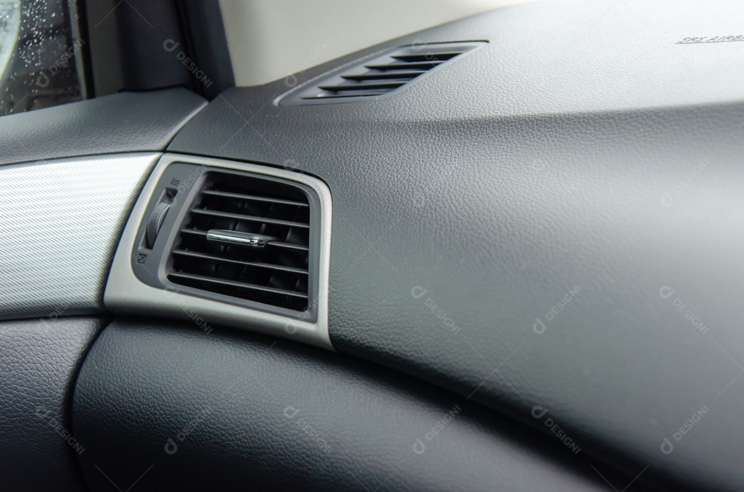 Sistema de ar condicionado de carro moderno